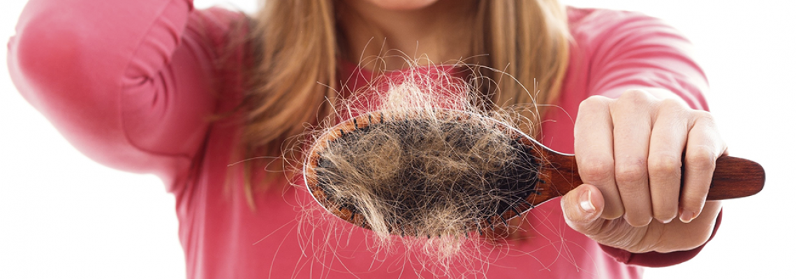 Queda de Cabelo - Saiba mais sobre alguns motivos que podem provocar a queda excessiva dos fios